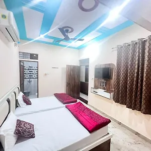  Проживание в семье The Orchid - Walkable Distance From Taj Mahal Индия